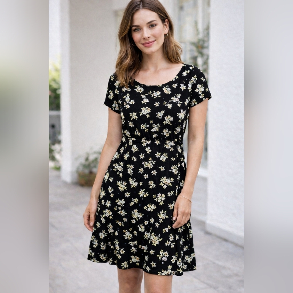Reitmans Black Floral Summer Dress Size M 100% Viscose Lightweight